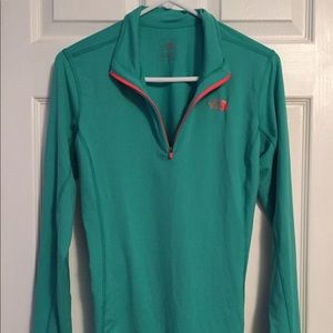 Green North Face athletic quarter zip. Size M.